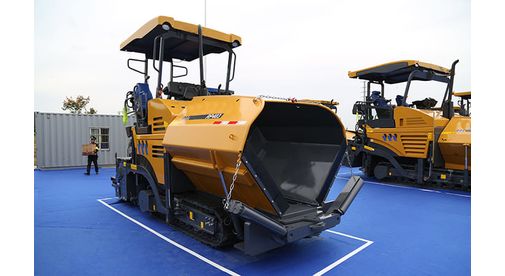 Асфальтоукладчик XCMG RP405 (2) Асфальтоукладчик XCMG RP405