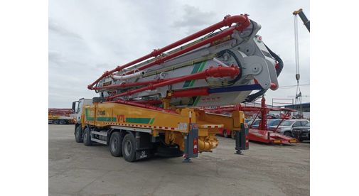 Автобетононасос XCMG HB62V